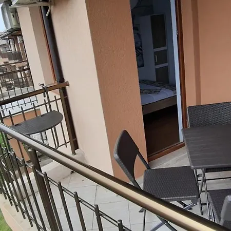 К-С Нестинарка Студио Грейси Hotel de apartamente
